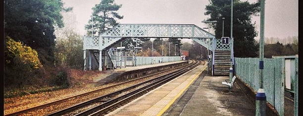 Yalding Railway Station (YAL) is one of Kent Train Stations.