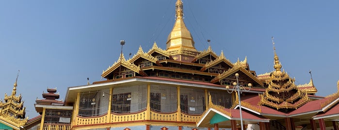 Phaung Daw Oo Pagoda is one of Lugares favoritos de Gianluca.