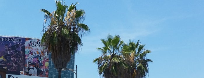 Centro de Convenciones de Los Ángeles is one of Lugares favoritos de Andrew.