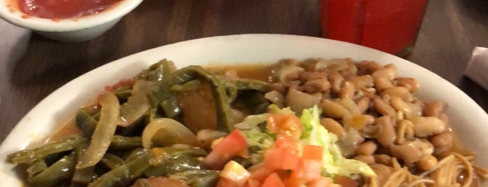 Garcia's Mexican Food is one of สถานที่ที่ Chris ถูกใจ.