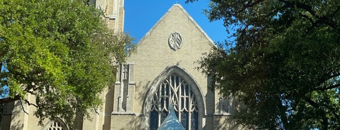 Highland Park United Methodist Church is one of Where you can take me on a date that I would go.