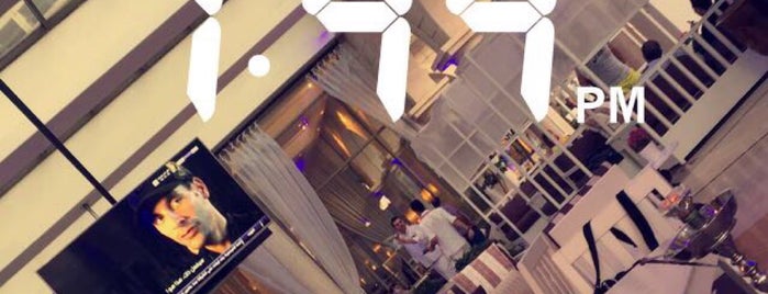 Amethyste Lounge is one of places to try.