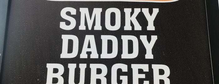 Smoky Daddy Burger is one of Lugares favoritos de Korhan.