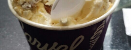 Carvel Ice Cream is one of Kimmie'nin Kaydettiği Mekanlar.