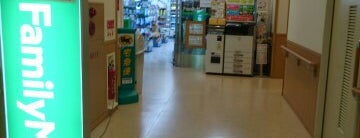 ファミリーマート 徳島市民病院店 is one of ファミリーマート in Tokushima.