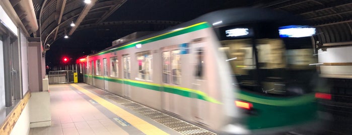 千歳船橋駅 (OH12) is one of Sigekiさんのお気に入りスポット.