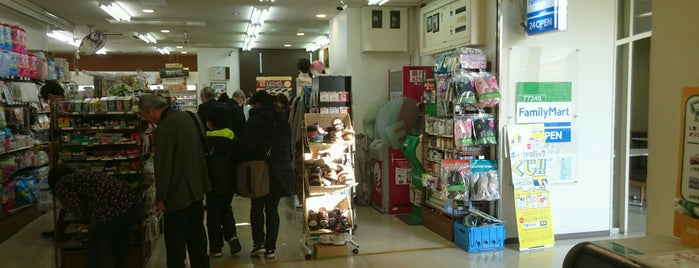 LAWSON is one of コンビニ目黒区.