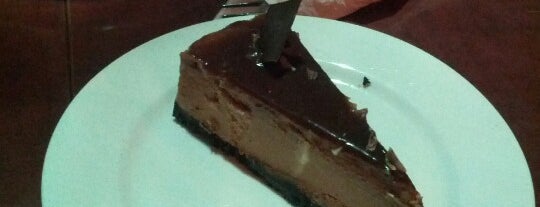 Death By Chocolate is one of Favorite Dessert Place.