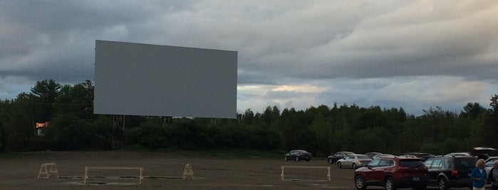 Bangor Drive In is one of Danaさんのお気に入りスポット.