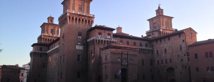 Castello Estense is one of สถานที่ที่ Ludovic ถูกใจ.