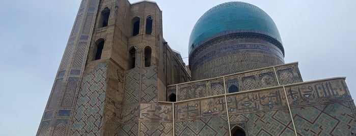 Bibi-Khanym Mosque is one of Best of Central Asia.