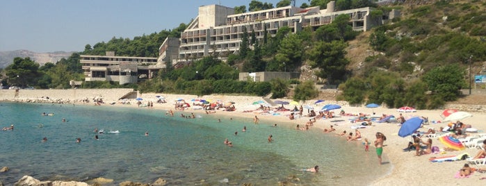 Plaža Kupari is one of สถานที่ที่บันทึกไว้ของ Andreas.