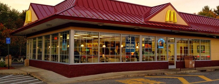 McDonald's is one of Lugares favoritos de Eric.
