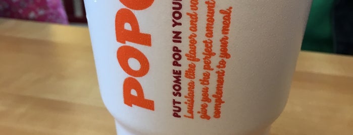 Popeyes Louisiana Kitchen is one of Kellyさんのお気に入りスポット.