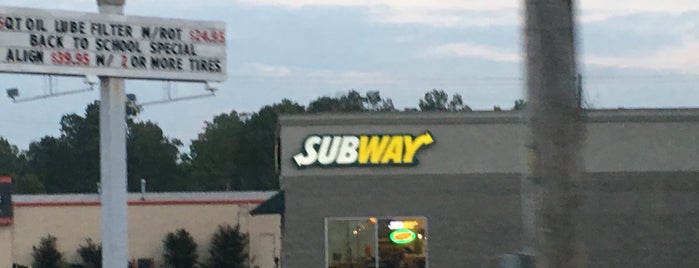 SUBWAY is one of Kellyさんのお気に入りスポット.