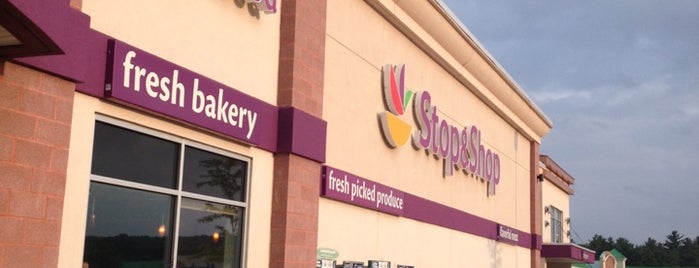 Super Stop & Shop is one of Tempat yang Disukai Ann.