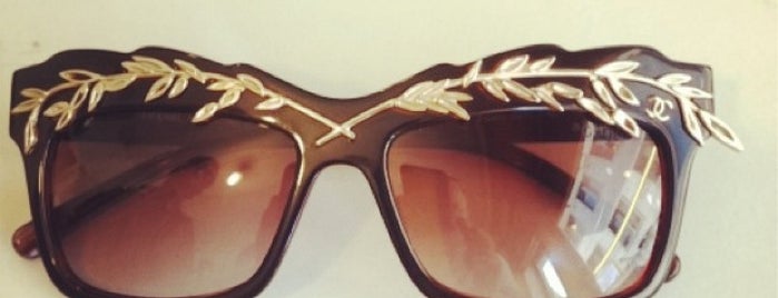 Vintage Sunglass is one of avantgardeast.