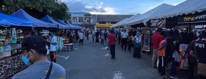 Bazar Ramadhan Kuala Berang is one of @Hulu Terengganu.