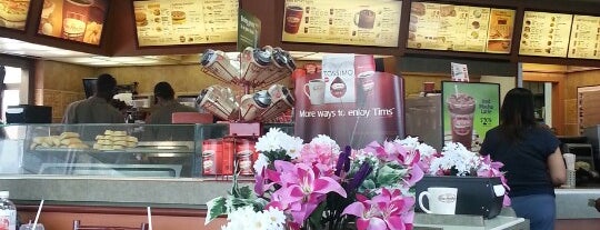 Tim Hortons is one of Claraさんのお気に入りスポット.