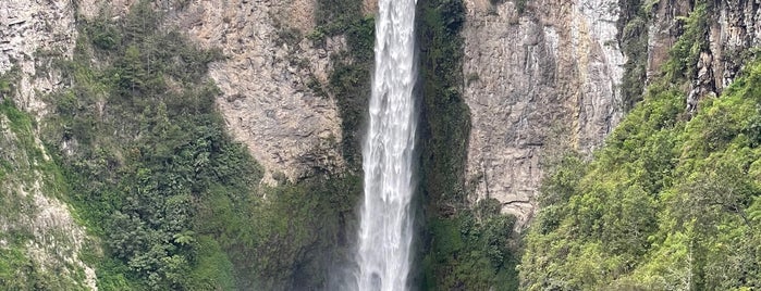 Air Terjun Sipiso-piso is one of Medan.