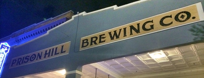 Prison Hill Brewing Company is one of Barry'ın Beğendiği Mekanlar.