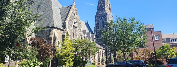 Old Cambridge Baptist Church is one of Harvard Places.