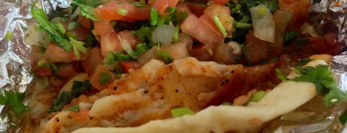 El Grande Burrito is one of Posti che sono piaciuti a Claudia.