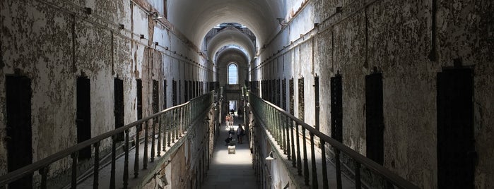 Eastern State Penitentiary is one of Ron : понравившиеся места.