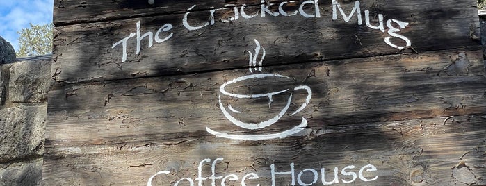 The Cracked Mug Coffee House is one of Orte, die Ron gefallen.