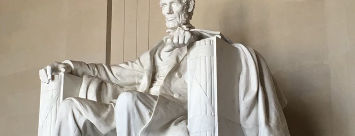 Мемориал Линкольна is one of Ron : понравившиеся места.