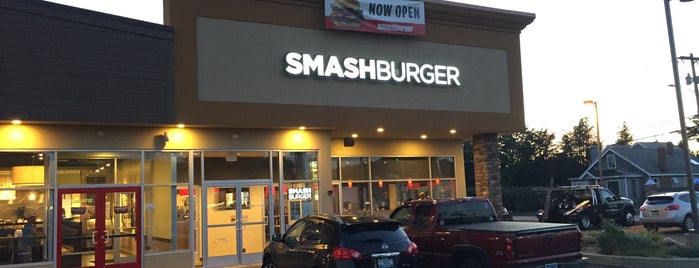 Smashburger is one of Tempat yang Disukai Jason.