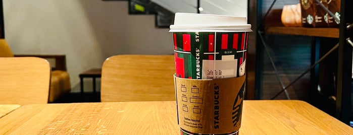 Starbucks is one of Feras'ın Beğendiği Mekanlar.