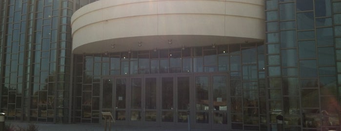 Francis Marion University Performing Arts Center is one of Orte, die Joshua gefallen.