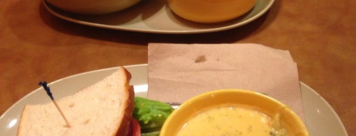 Panera Bread is one of lino’s Liked Places.