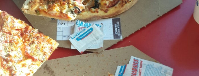 Domino's Pizza is one of K G 님이 좋아한 장소.