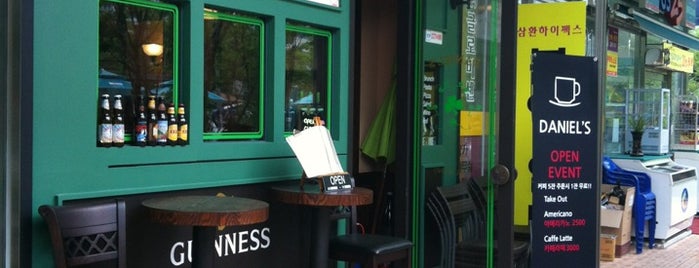 Daniel's Irish Pub is one of 판교점심지도.