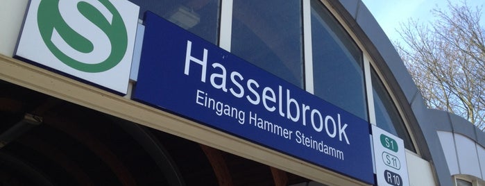 S Hasselbrook is one of สถานที่ที่ Karl ถูกใจ.