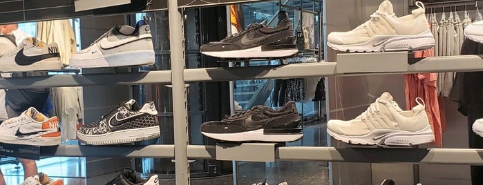 Nike Store is one of rome.