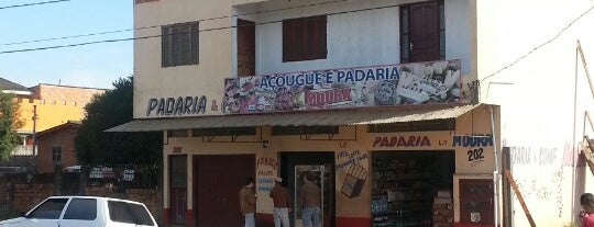 Panificadora Moura is one of สถานที่ที่บันทึกไว้ของ Lucia.