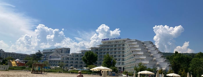 Плаж Албена is one of Varna.