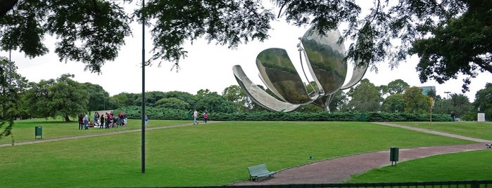 Floralis Genérica is one of Buenos Aires.