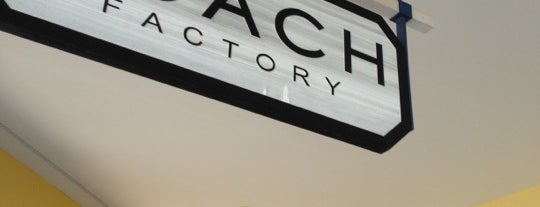 COACH Outlet is one of Drew : понравившиеся места.