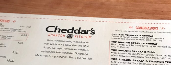 Cheddar's Scratch Kitchen is one of Carlos’s Liked Places.