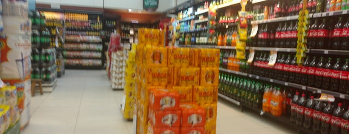 Pinheiro Supermercado is one of Normais.