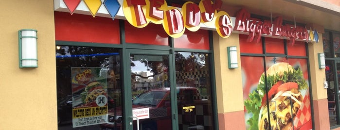 Teddy's Bigger Burgers is one of Lugares favoritos de Matt.