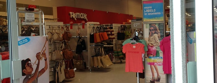 TK Maxx is one of Georgeさんのお気に入りスポット.