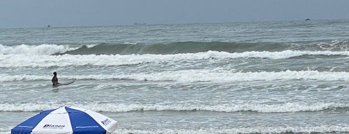 Praia Norte de Itapirubá is one of Lugares a visitar.