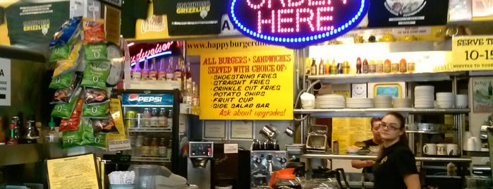 Happy Burger Diner is one of Lugares favoritos de Andrew.