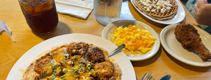 Lo-Lo's Chicken & Waffles is one of Phoenix Food & Drink.