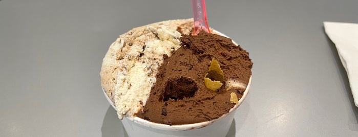 Frost, A Gelato Shop is one of Bobさんの保存済みスポット.